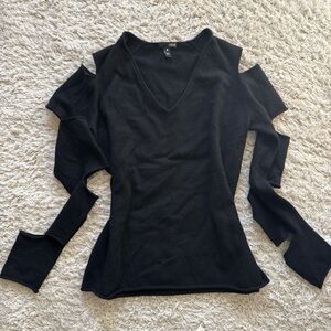 V neck Cashmere sweater, Cold Shoulder. Size M